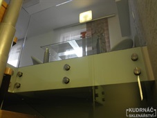 Prosklené zábradlí - rodinný dům 3